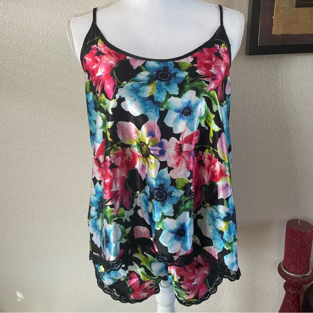 Bright Floral Camisole & Shorts Pajama set Large